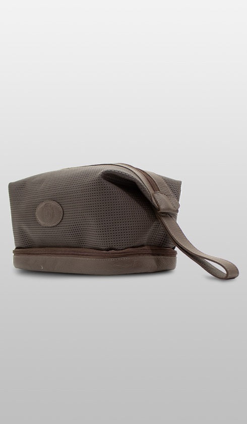 Necessaire Couro Viagem Furadinha