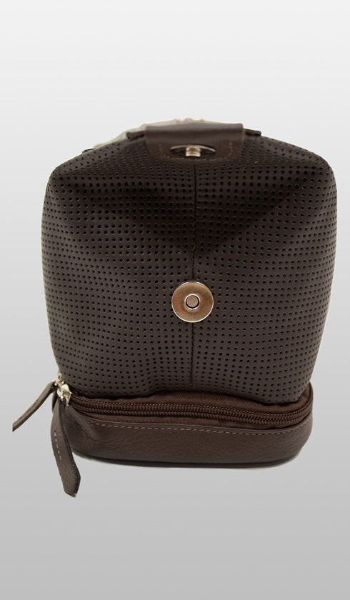 Necessaire Couro Viagem Furadinha